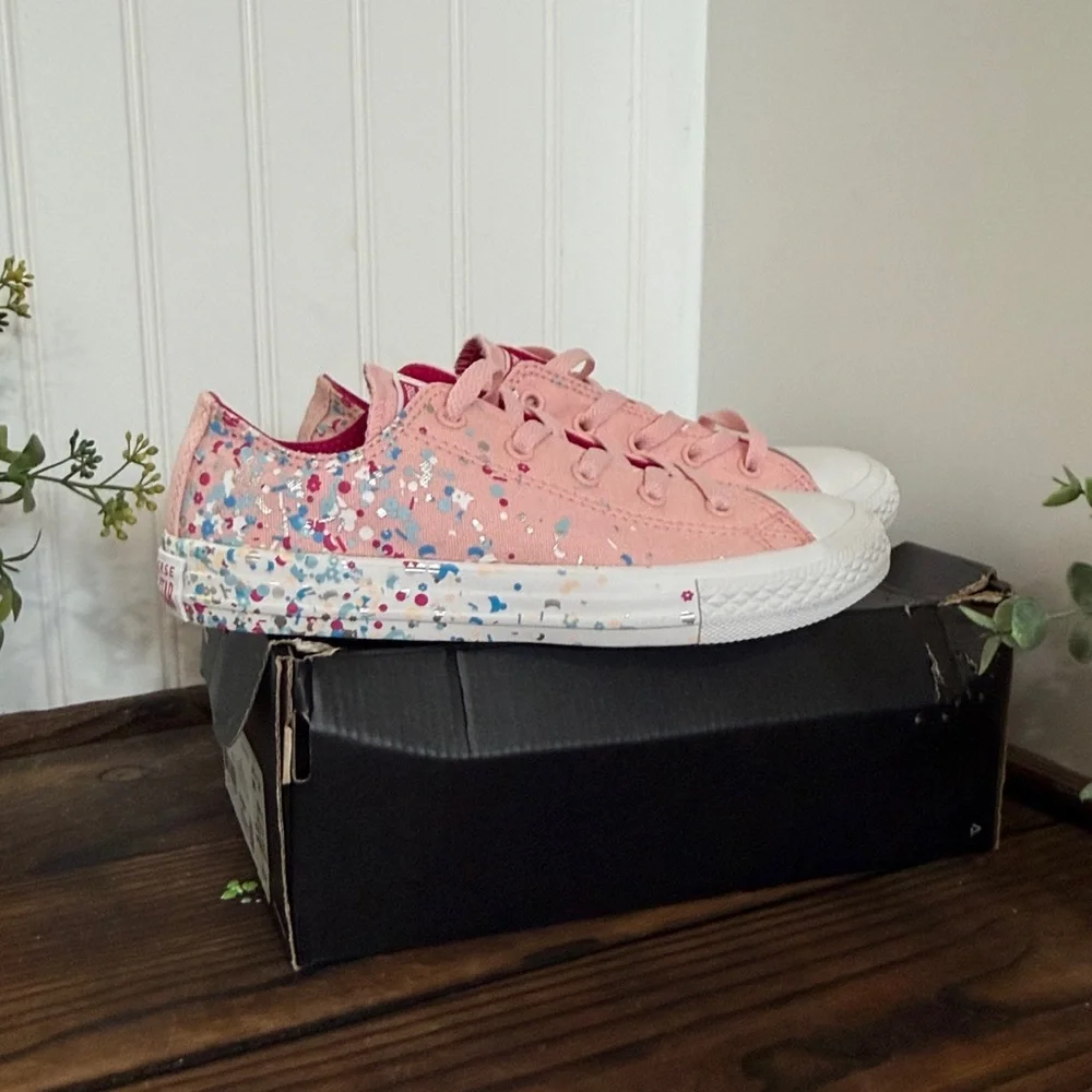 NWT Converse Kids Chuck Taylor All Star Ox Confetti sneakers
